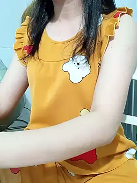 Ngocnhi2k online show from February 16, 2025, 1:27 pm