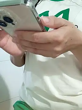 Ngocnhi2k online show from December 10, 2024, 1:33 pm