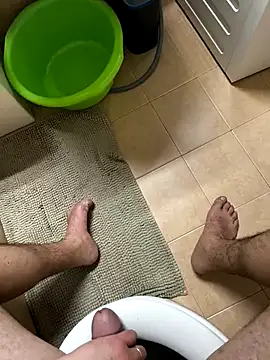 onbifeet online show from April 6, 2026, 9:16 pm