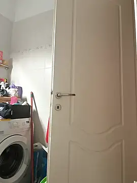 onbifeet online show from February 13, 2026, 6:13 am