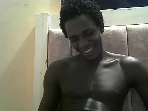 Bigras0011 online show from June 20, 2026, 4:23 pm