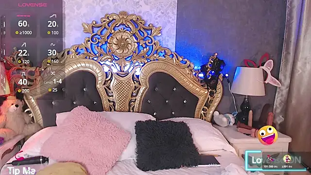 Giselle Noah online show from November 11, 2025, 7:30 pm