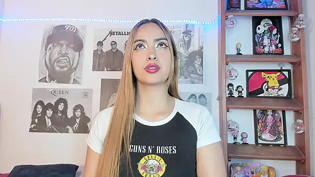 Snapshot of Meowlody chatting on November 20, 2025, 11:14 pm Meowlody online show from November 20, 2025, 11:14 pm