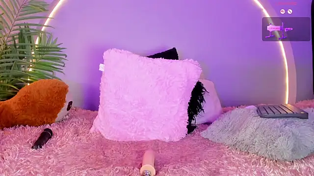 izabelacarter online show from February 6, 2025, 10:14 am