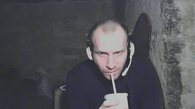 Snapshot of GoodSeksLove chatting on March 7, 2025, 5:28 pm GoodSeksLove online show from March 7, 2025, 5:28 pm