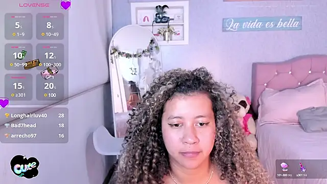 Snapshot of Kenia_tompson01 chatting on March 19, 2025, 12:04 am Kenia tompson01 online show from March 19, 2025, 12:04 am