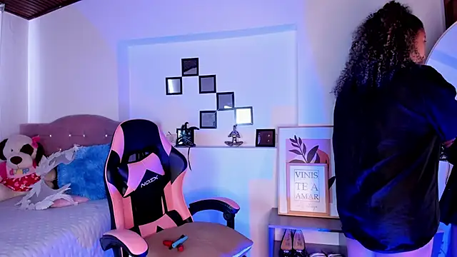 Snapshot of Kenia_tompson01 chatting on September 10, 2025, 5:56 pm Kenia tompson01 online show from September 10, 2025, 5:56 pm