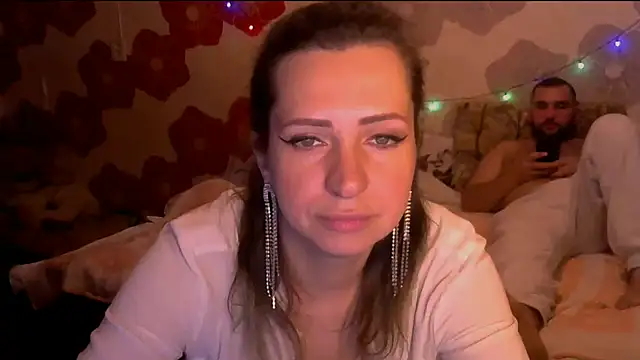 Snapshot of John_Daenerys chatting on November 9, 2025, 10:14 pm John Daenerys online show from November 9, 2025, 10:14 pm