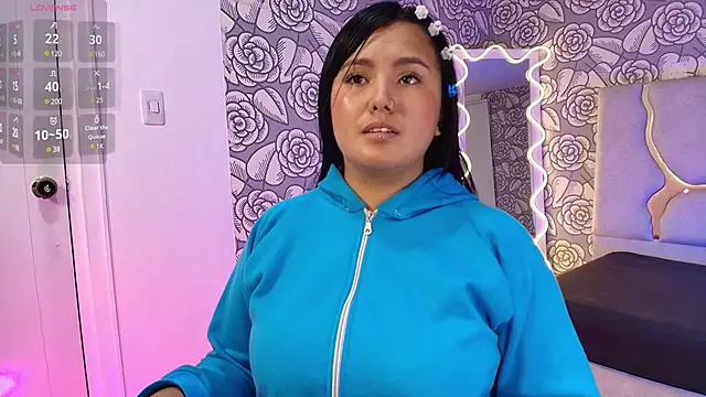 Snapshot of Mellani_tay chatting on February 25, 2025, 6:14 am Mellani tay online show from February 25, 2025, 6:14 am