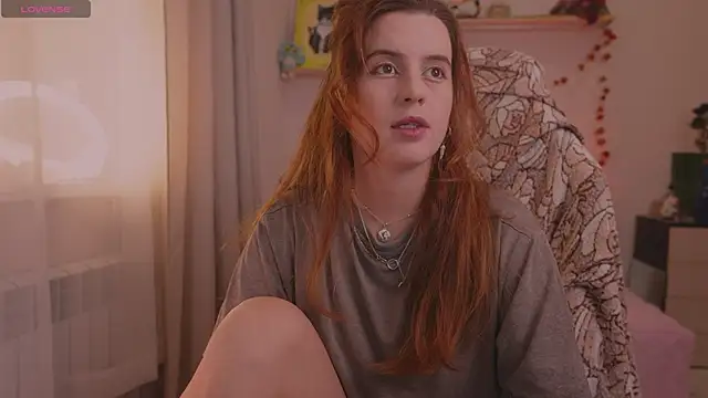 Snapshot of Lisa_sweetheels chatting on November 28, 2025, 1:33 pm Lisa sweetheels online show from November 28, 2025, 1:33 pm