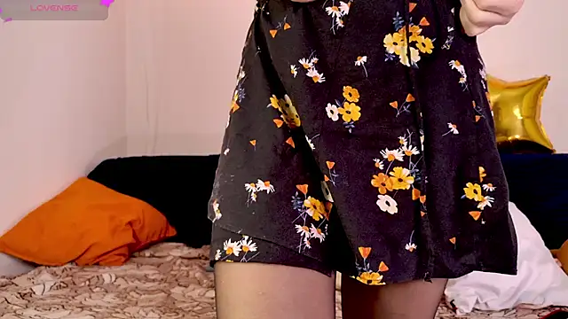 Snapshot of Lisa_sweetheels chatting on January 19, 2025, 7:46 am Lisa sweetheels online show from January 19, 2025, 7:46 am