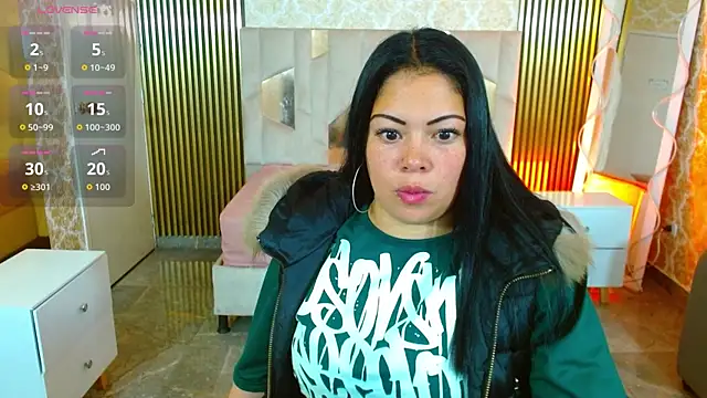 martinna tay online show from November 27, 2025, 3:29 am