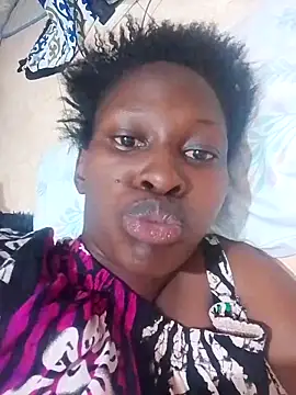 LOVELY-2BERRY online show from November 27, 2025, 5:24 pm