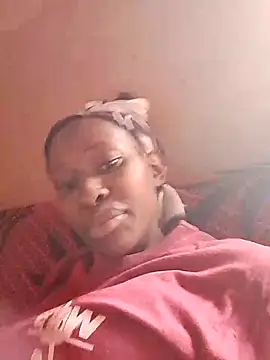 LOVELY-2BERRY online show from October 7, 2025, 6:25 am