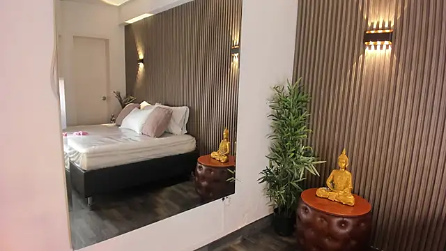 Snapshot of AliceHanz chatting on January 11, 2026, 11:11 pm AliceHanz online show from January 11, 2026, 11:11 pm