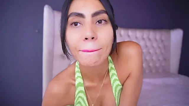 Snapshot of nichole_bree_ chatting on October 14, 2025, 7:14 pm nichole bree online show from October 14, 2025, 7:14 pm