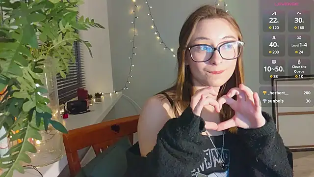 Snapshot of monlight__dana chatting on December 24, 2024, 12:00 pm monlight dana online show from December 24, 2024, 12:00 pm