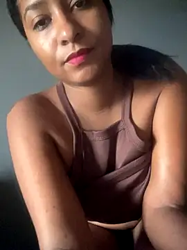 Berry Bans online show from November 10, 2025, 12:32 pm