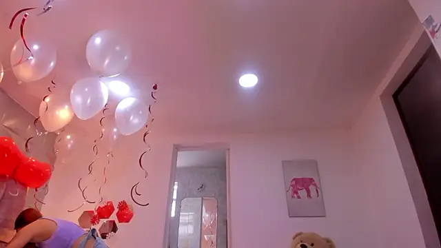 Snapshot of Charlotte_Ice1 chatting on February 17, 2026, 3:53 pm Charlotte Ice1 online show from February 17, 2026, 3:53 pm