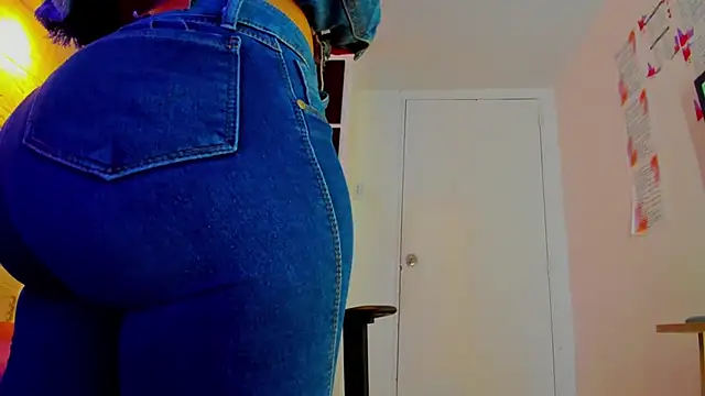 Snapshot of Charlotte_Ice1 chatting on March 20, 2025, 2:42 pm Charlotte Ice1 online show from March 20, 2025, 2:42 pm