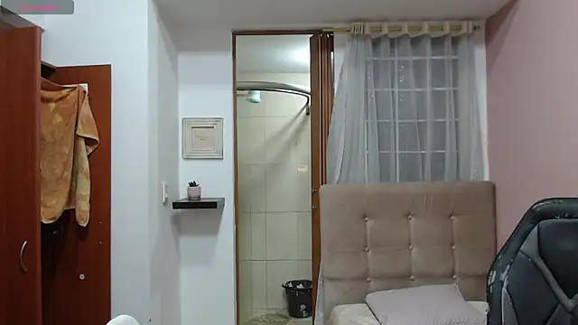 Snapshot of Alex_flair chatting on March 22, 2025, 10:17 am Alex flair online show from March 22, 2025, 10:17 am