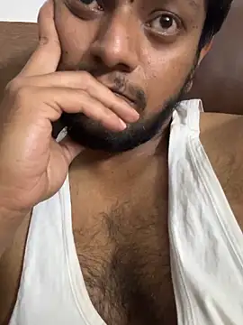 Snapshot of indianhotche chatting on December 19, 2025, 8:00 pm indianhotche online show from December 19, 2025, 8:00 pm