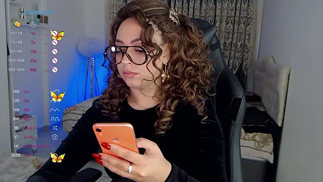  Just a queen 3 online show from February 3, 2026, 7:24 am