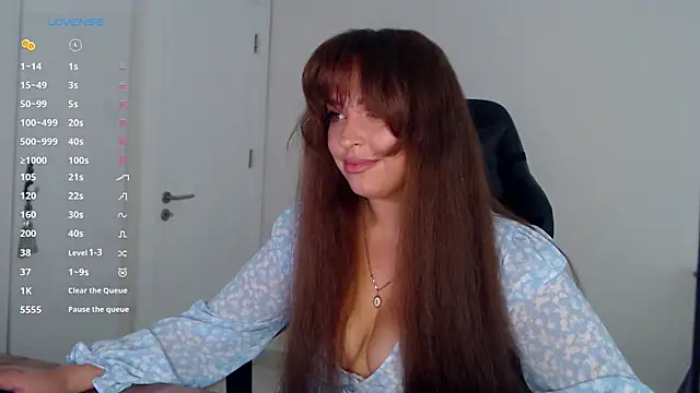  Just a queen 3 online show from April 14, 2026, 6:02 pm