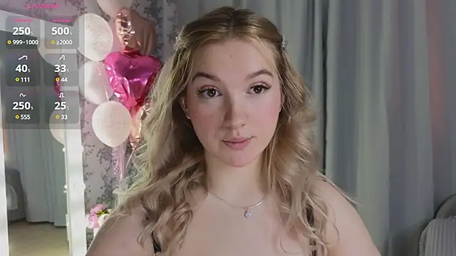 Snapshot of flawless_angell chatting on March 14, 2025, 10:49 pm flawless angell online show from March 14, 2025, 10:49 pm