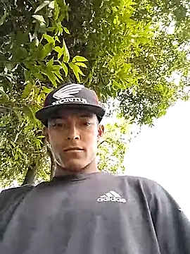 Snapshot of Demiansteven2 chatting on September 13, 2025, 4:18 pm Demiansteven2 online show from September 13, 2025, 4:18 pm