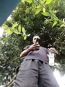 Snapshot of Demiansteven2 chatting on October 17, 2025, 6:10 pm Demiansteven2 online show from October 17, 2025, 6:10 pm