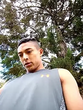 Snapshot of Demiansteven2 chatting on October 16, 2025, 3:42 pm Demiansteven2 online show from October 16, 2025, 3:42 pm