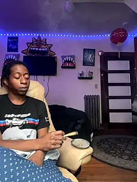 GersonGil1 online show from December 2, 2025, 5:36 pm