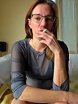 SpiceLea online show from October 10, 2025, 8:15 am