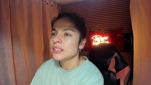 rosse 2504 online show from October 17, 2025, 5:37 pm