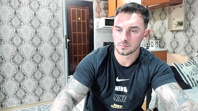 Snapshot of Jonmusclemaster chatting on September 18, 2025, 8:12 pm Jonmusclemaster online show from September 18, 2025, 8:12 pm