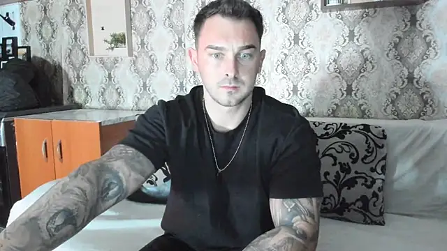 Snapshot of Jonmusclemaster chatting on February 26, 2025, 9:09 pm Jonmusclemaster online show from February 26, 2025, 9:09 pm