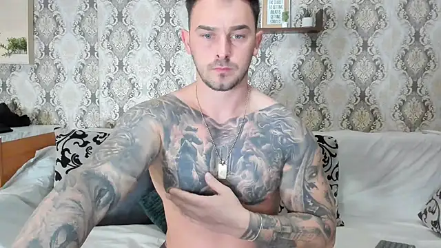 Snapshot of Jonmusclemaster chatting on February 6, 2025, 3:41 pm Jonmusclemaster online show from February 6, 2025, 3:41 pm