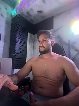 Aerick1997 online show from April 11, 2026, 4:53 am