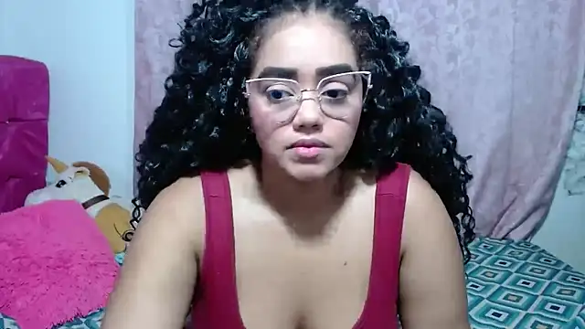 Snapshot of kiara_milf_ chatting on November 6, 2025, 11:53 pm kiara milf online show from November 6, 2025, 11:53 pm