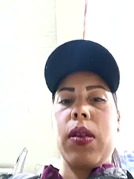 Snapshot of _andrea30 chatting on February 2, 2026, 11:09 am andrea30 online show from February 2, 2026, 11:09 am