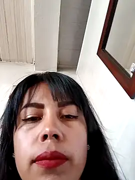 Snapshot of _andrea30 chatting on March 5, 2025, 12:44 pm andrea30 online show from March 5, 2025, 12:44 pm