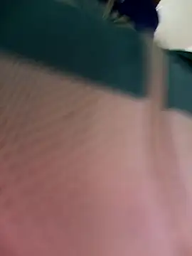 Snapshot of _andrea30 chatting on February 25, 2026, 11:21 am andrea30 online show from February 25, 2026, 11:21 am