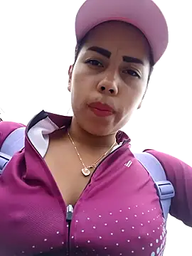 Snapshot of _andrea30 chatting on March 12, 2025, 12:36 pm andrea30 online show from March 12, 2025, 12:36 pm