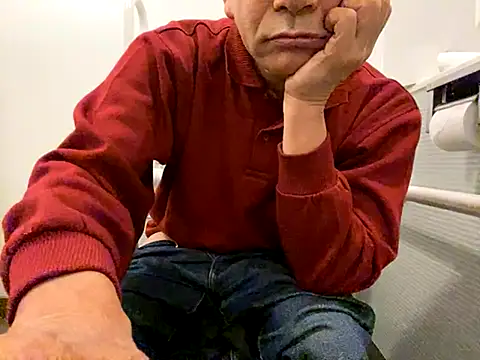 Snapshot of ge3noxxx chatting on October 22, 2025, 4:50 pm ge3noxxx online show from October 22, 2025, 4:50 pm