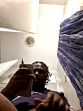 MRHANDSOME3800 online show from October 6, 2025, 3:40 am