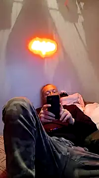 Snapshot of deepinnnnn chatting on March 19, 2025, 2:37 am deepinnnnn online show from March 19, 2025, 2:37 am