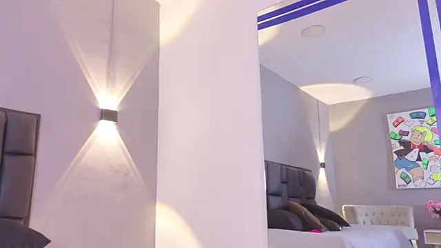 MikaelSlow online show from April 16, 2026, 4:13 am