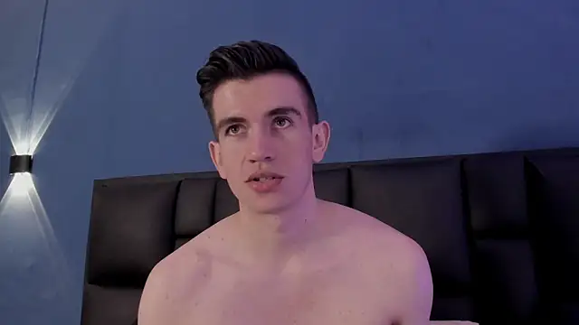 Snapshot of MikaelSlow chatting on October 18, 2025, 4:14 am MikaelSlow online show from October 18, 2025, 4:14 am