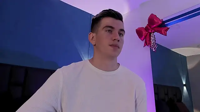 MikaelSlow online show from February 24, 2026, 3:40 am